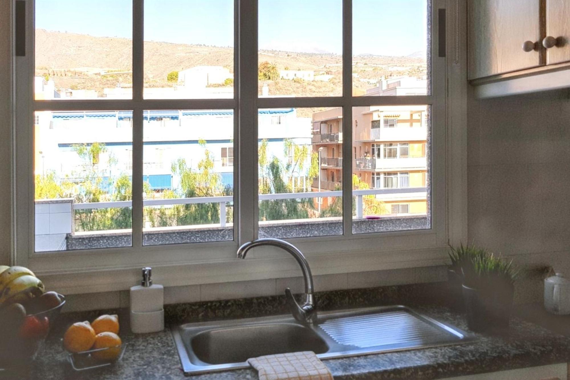 Bright Apartment In Puerto De Santiago 65 M² Terrace Exterior foto